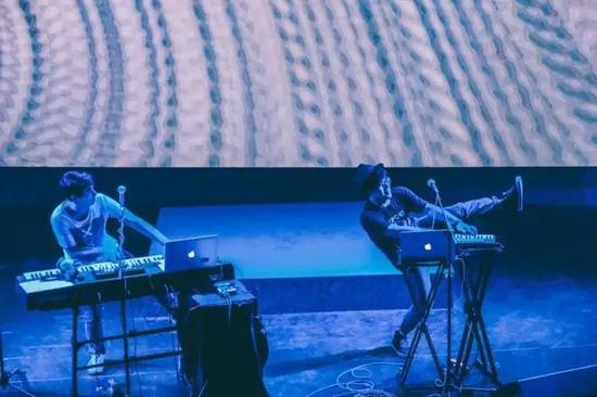 雷磊 不在此時看世界，獨立獨觀獨為的影視創(chuàng)作